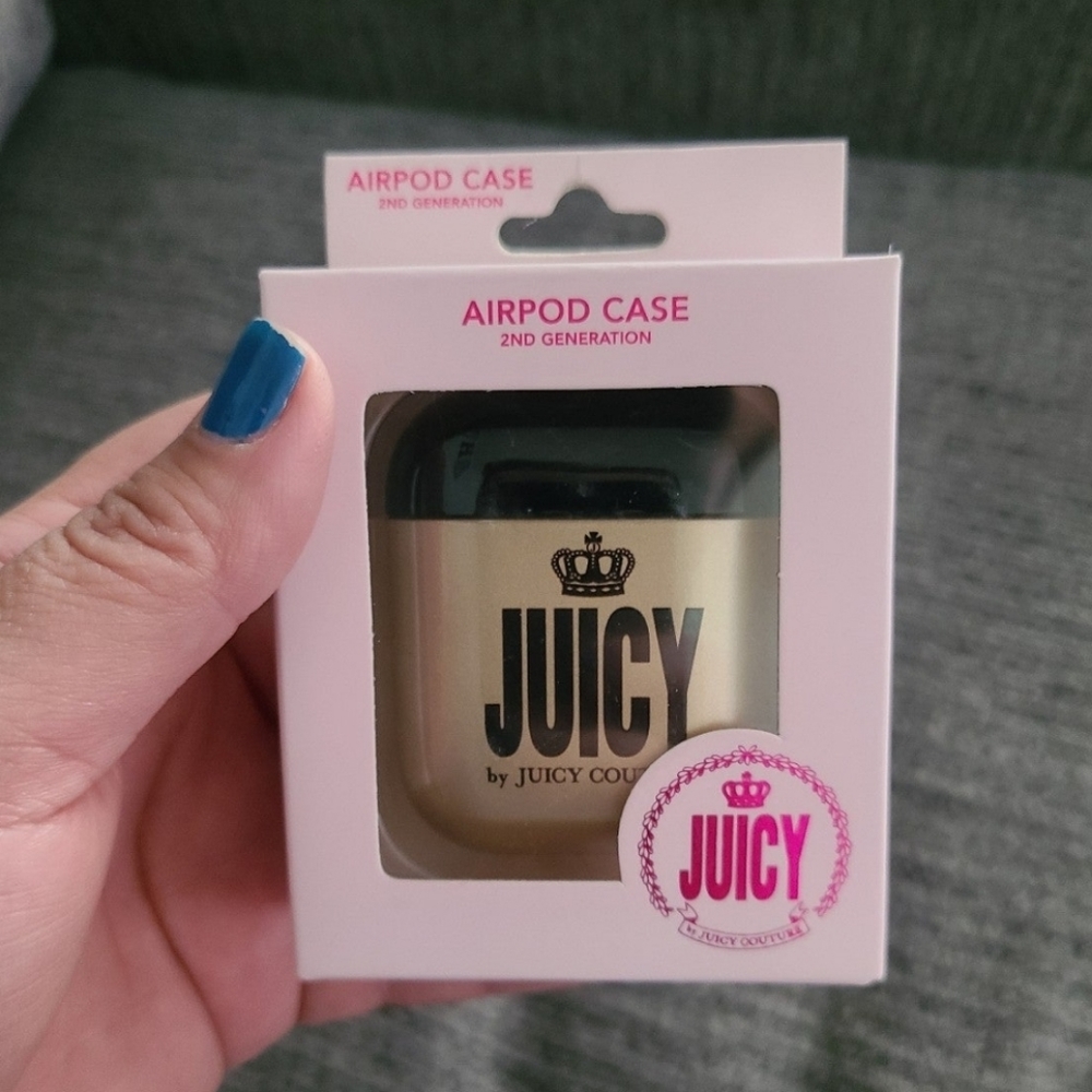 Juicy Couture airpod case
